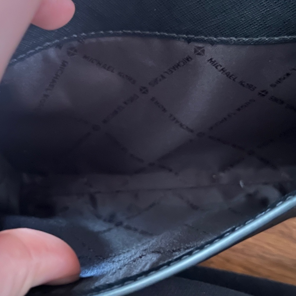 Michael Kors Women's Jet Set
Travel - Clutch Crossbody with Detachable Wallet - Picture 10 of 11